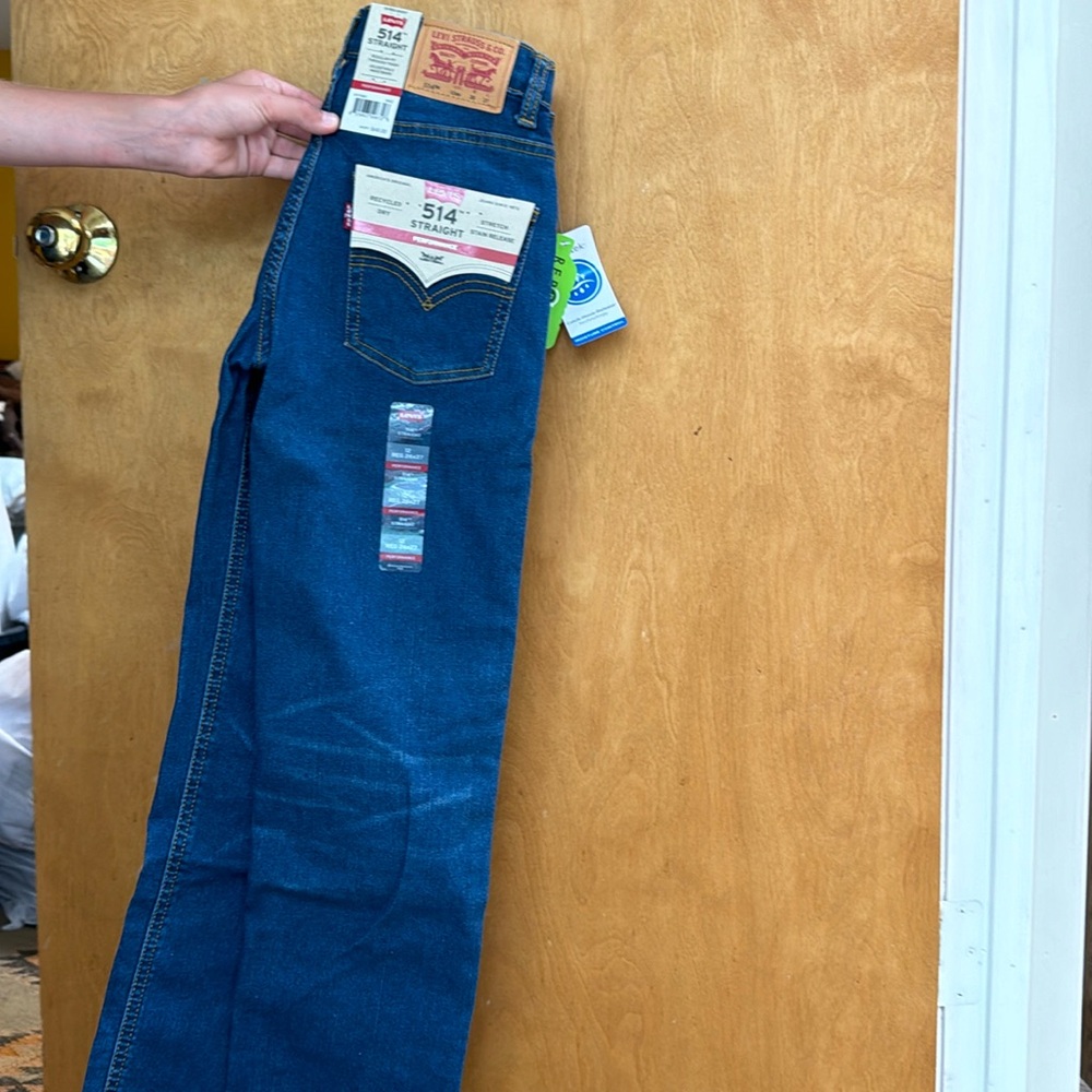 NWT boys Levi’s 514 12 straight, regular